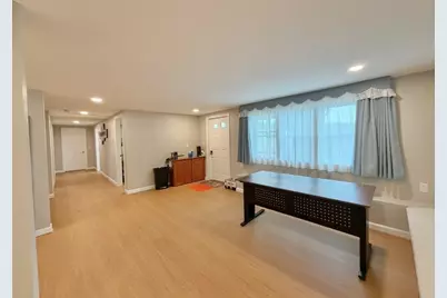 22 Dorchester St, Waltham, MA 02453 - Photo 16
