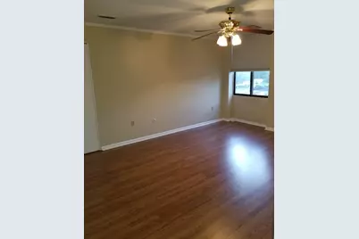 1006 Paradise Rd #2L, Swampscott, MA 01907 - Photo 4