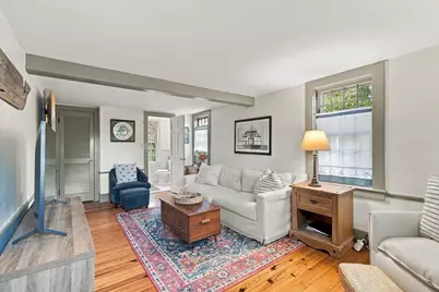 170 Lakeview Ave, Falmouth, MA 02540 - Photo 8