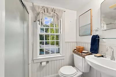 170 Lakeview Ave, Falmouth, MA 02540 - Photo 6