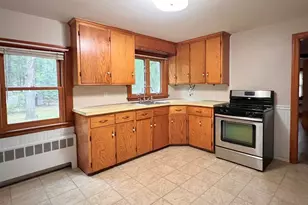 18 Main St, Chelmsford, MA 01863 - Photo 4