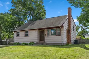 105 Crestfield Dr, Brockton, MA 02302 - Photo 1
