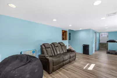 105 Crestfield Dr, Brockton, MA 02302 - Photo 20