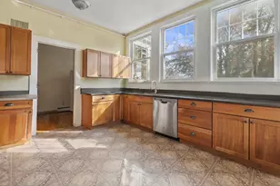 5 Claremont St, Worcester, MA 01610 - Photo 10
