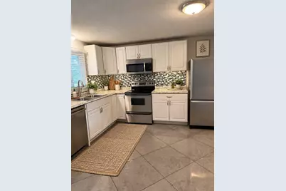 20 Yorktown Ct #20, Chicopee, MA 01020 - Photo 2