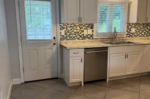 20 Yorktown Ct, Chicopee, MA 01020 - Photo 10