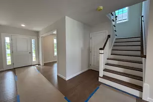 40 Titicut Ave, Bridgewater, MA 02324 - Photo 12