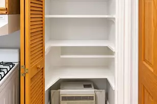 670 E 6th St, Boston, MA 02127 - Photo 10