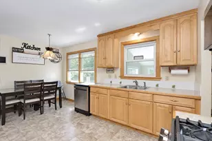 234 Carver St, Springfield, MA 01108 - Photo 12