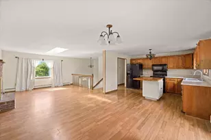 95 Crooked Ln, Lakeville, MA 02347 - Photo 10