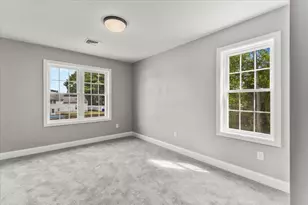 19 Hunter St, Taunton, MA 02780 - Photo 32