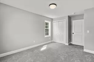 19 Hunter St, Taunton, MA 02780 - Photo 30