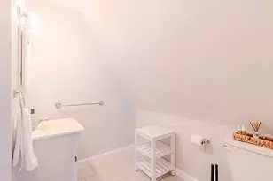 27R Albion, Somerville, MA 02143 - Photo 12