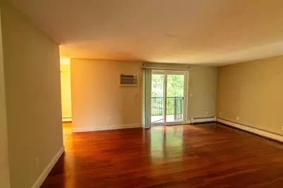 2320 Skyline Dr #18, Lowell, MA 01854 - Photo 6