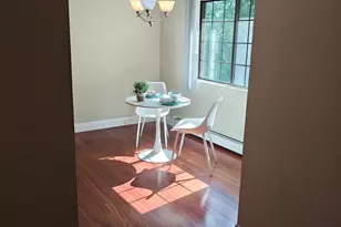 2320 Skyline Dr, Lowell, MA 01854 - Photo 10