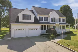 473 Main St, Hudson, MA 01749 - Photo 2