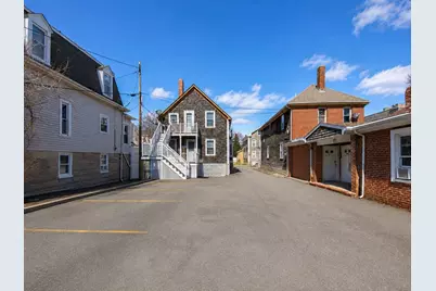 26 Sycamore St #1S, New Bedford, MA 02740 - Photo 2