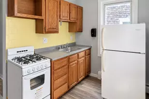 26 Sycamore St, New Bedford, MA 02740 - Photo 8
