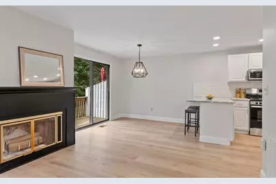 4 Victoria Drive #1, Auburn, MA 01501 - Photo 8