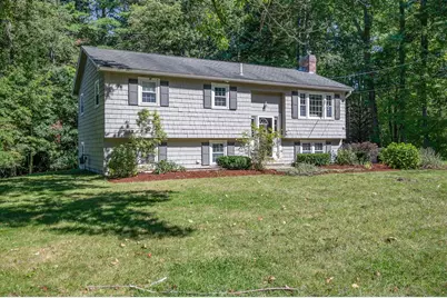 7 Hickory Dr, Townsend, MA 01469 - Photo 2