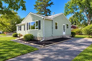 32 Campbell Dr, Easthampton, MA 01027 - Photo 2