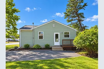 32 Campbell Dr, Easthampton, MA 01027 - Photo 4