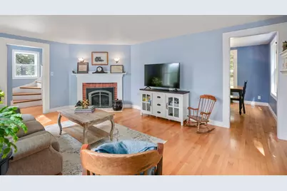 452 Chestnut St, Ashland, MA 01721 - Photo 4