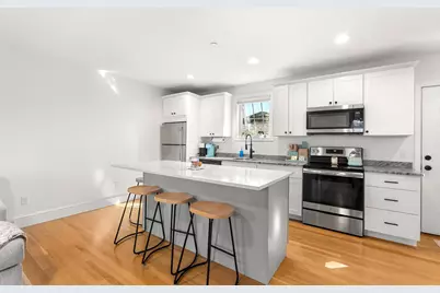 224 Court Street #3, New Bedford, MA 02740 - Photo 6