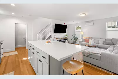 224 Court Street #3, New Bedford, MA 02740 - Photo 8