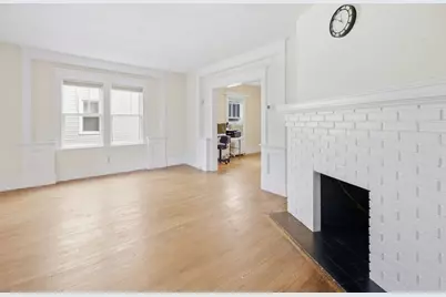 35 Rimmon Ave, Springfield, MA 01107 - Photo 10