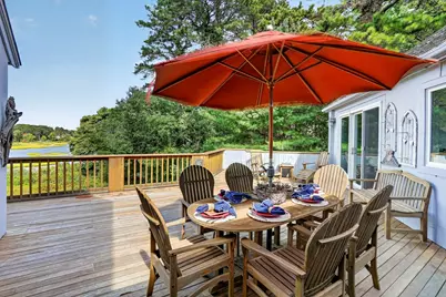 24 Myober Ln, Edgartown, MA 02539 - Photo 6