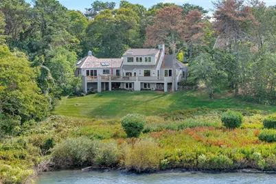 24 Myober Ln, Edgartown, MA 02539 - Photo 1