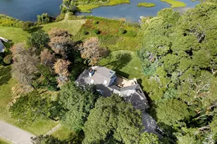 24 Myober Ln, Edgartown, MA 02539 - Photo 2