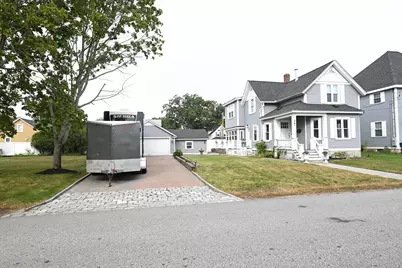 24 Brouilette St #24, Chelmsford, MA 01863 - Photo 8