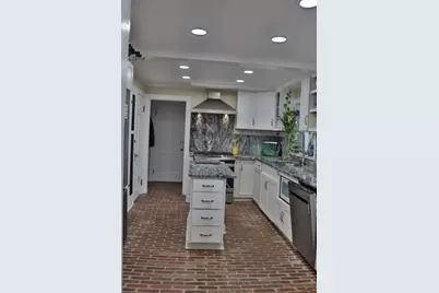 28 Cobb Ln, Lynn, MA 01904 - Photo 14