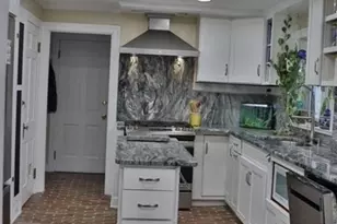 28 Cobb Ln, Lynn, MA 01904 - Photo 14