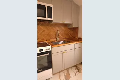 29 Winthrop St #3, Brockton, MA 02301 - Photo 2