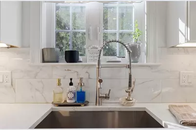 1260 Sea Street, Quincy, MA 02169 - Photo 12