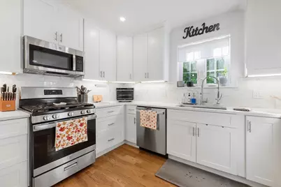 1260 Sea Street, Quincy, MA 02169 - Photo 10