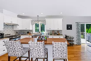 137 Acorn St, Millis, MA 02054 - Photo 6
