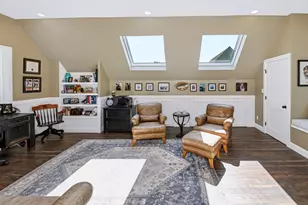 137 Acorn St, Millis, MA 02054 - Photo 16