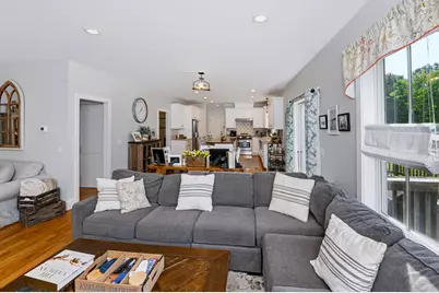 137 Acorn Street, Millis, MA 02054 - Photo 4
