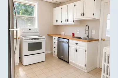 74 Madison Aven. #2, Everett, MA 02149 - Photo 2
