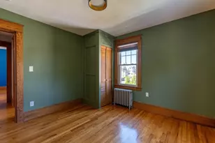 9 Orchard St, Northampton, MA 01060 - Photo 16