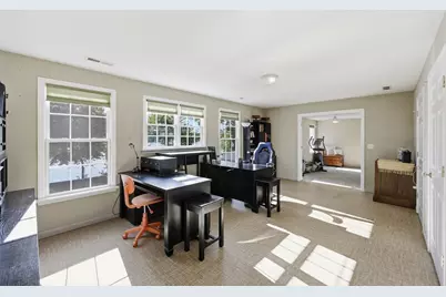 63 Autumn St, Agawam, MA 01001 - Photo 26