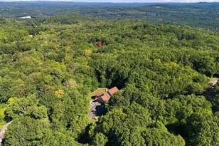 2 Highview Cir, Wilbraham, MA 01095 - Photo 4
