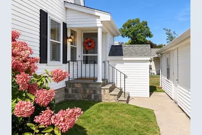 57 Cumberland Cir, Lynn, MA 01904 - Photo 32