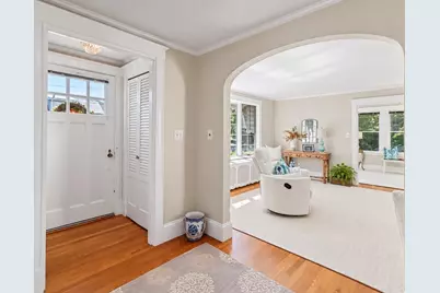 57 Cumberland Cir, Lynn, MA 01904 - Photo 4