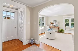 57 Cumberland Cir, Lynn, MA 01904 - Photo 4