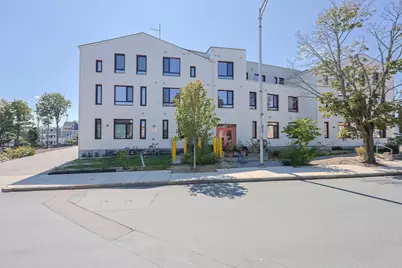 368 Pleasant St #204, Malden, MA 02148 - Photo 2